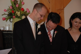 telling a joke at my wedding eases my nerves